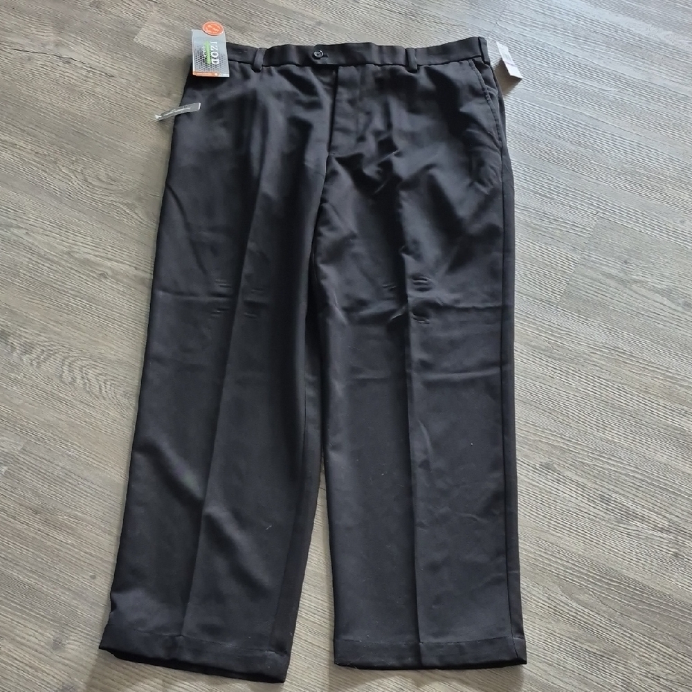 Izod Men's Charcoal Dress Pants